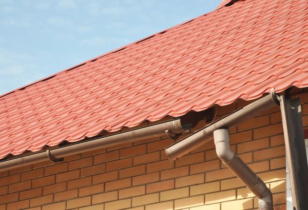 Loose Gutter Repair in Powhatan